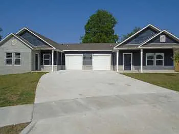 825 Valley Oaks Ln — Photo 19