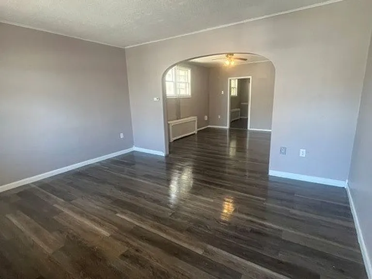 126 E High St — Photo 5