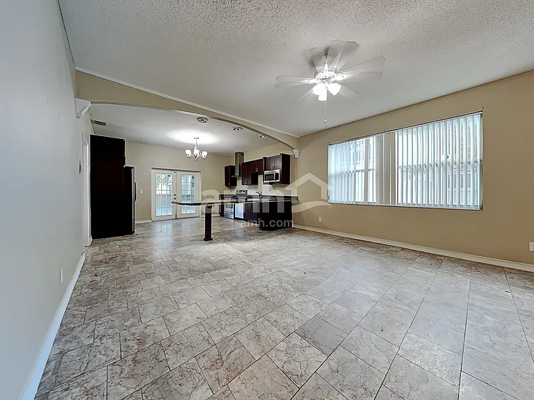 11542 Wellman Dr — Photo 5