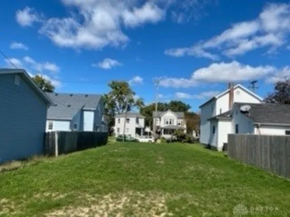 605 Young St, Piqua, OH 45356