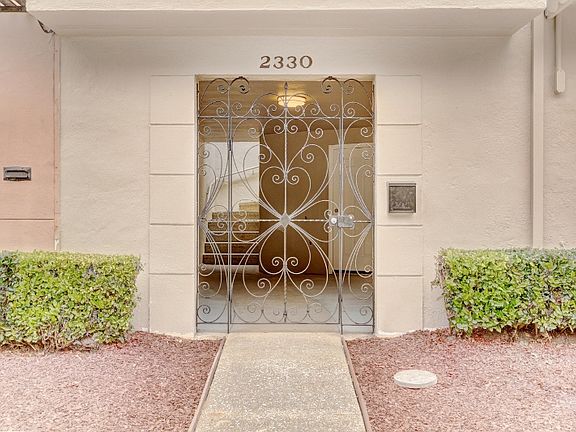 3rd image of 2330 Sloat Blvd