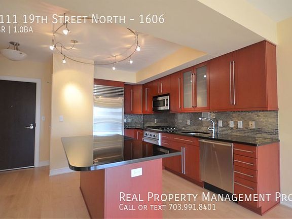 3rd image of 1111 19th St N APT 1606