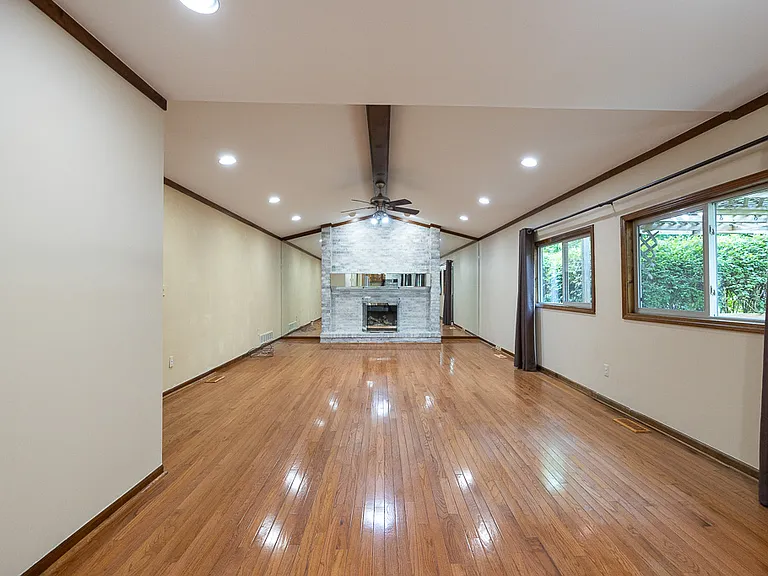 6275 Fairbrook Ct — Photo 52