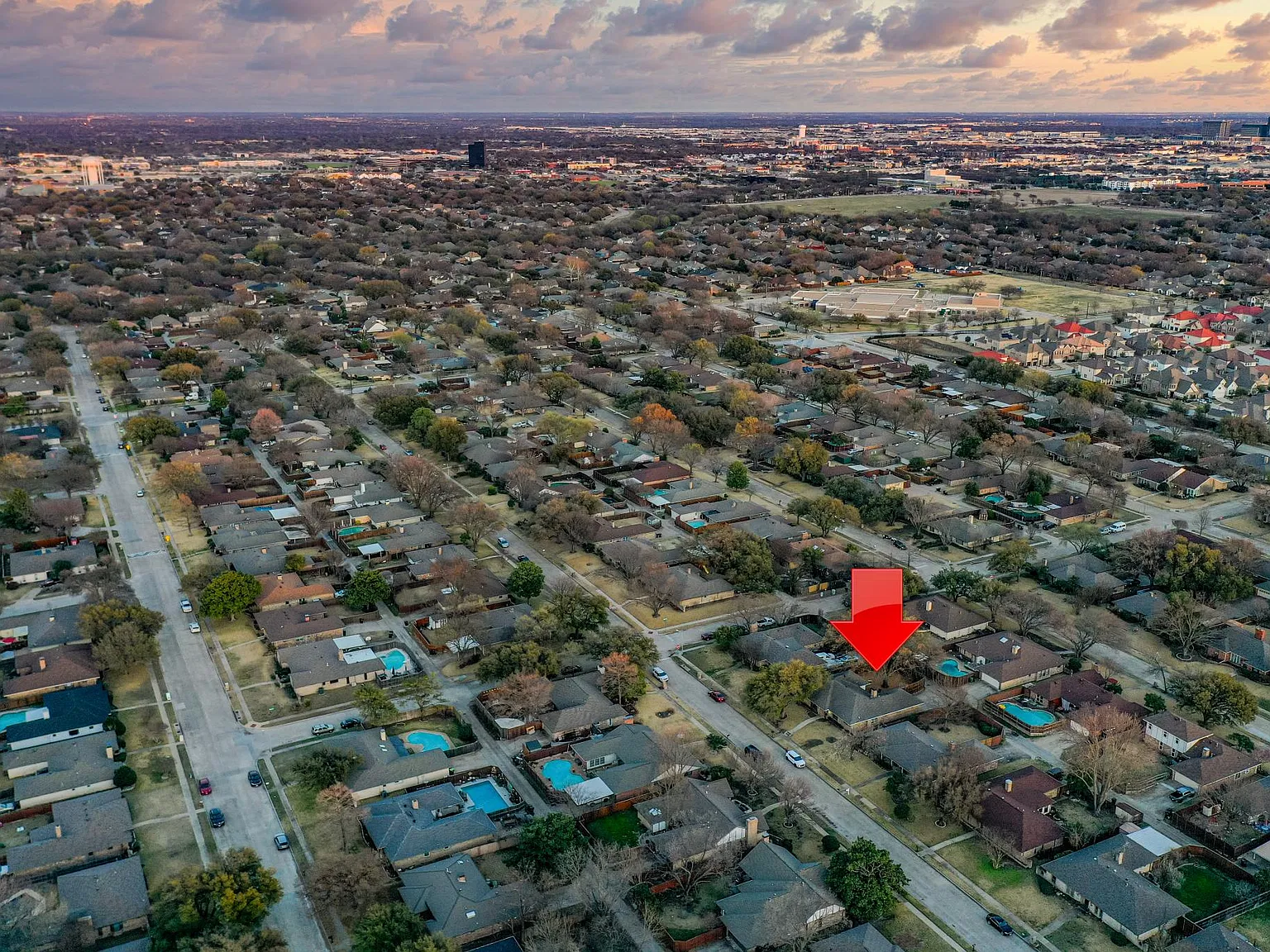 1904 Tampico Dr — Photo 3