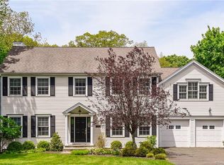 30 Hale St, Westport, CT 06880