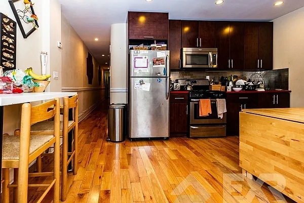 Rented by EXR | media 1