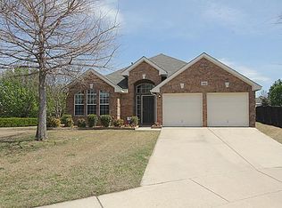 8012 Seneca Ct, Fort Worth, TX 76137