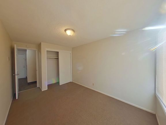 5th image of 945 E 19th Ave #7