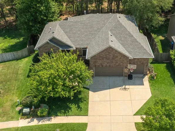 1431 E Summerlyn Dr, Derby, KS 67037