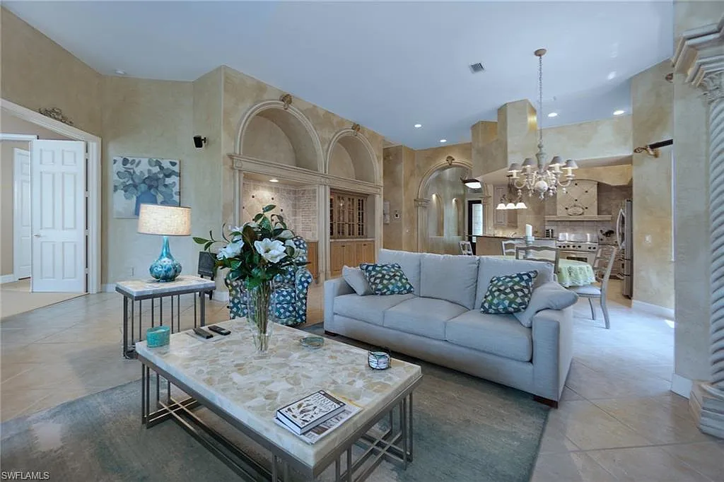 2 bed, 2.0 bath, 2246 sqft, $5,000 — Photo 2