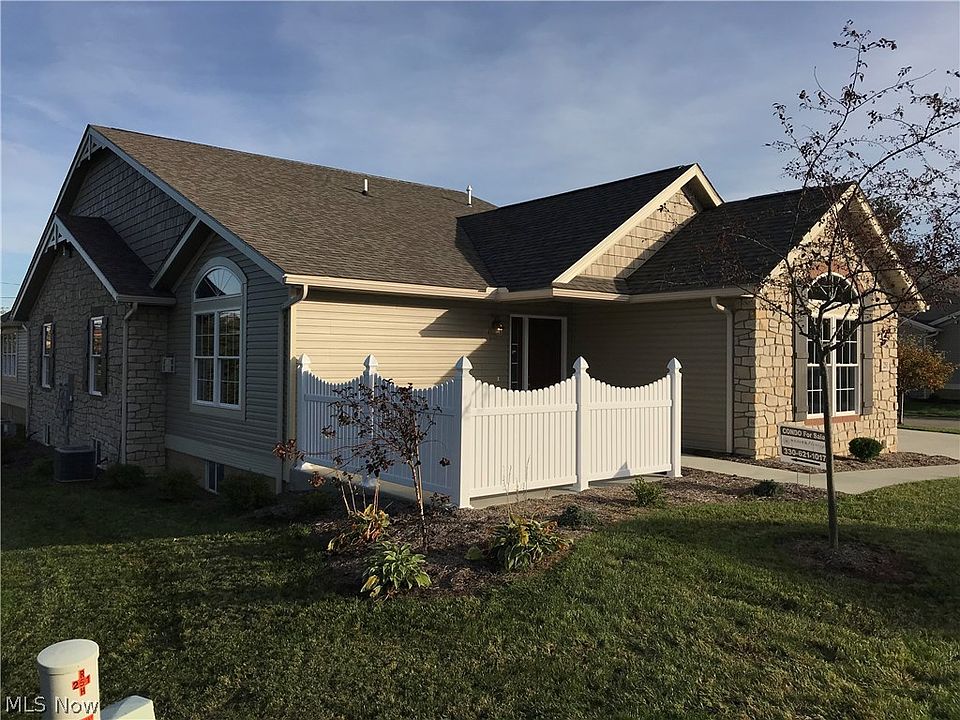 1st image of 251 Heritage Pointe
