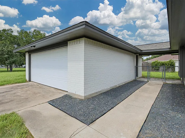 32242 Sky Lakes Dr — Photo 24