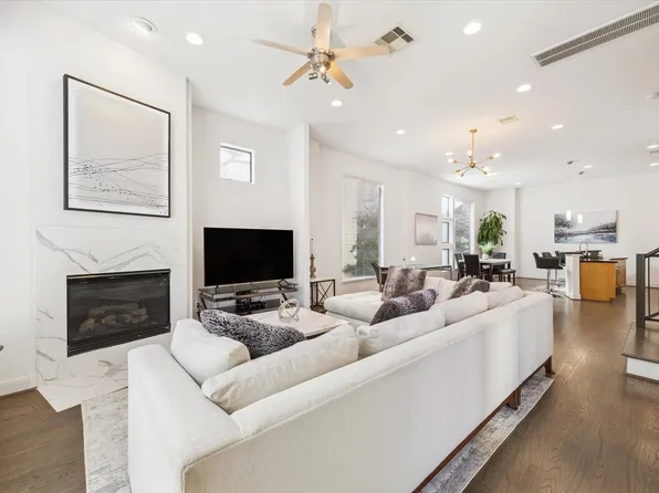 902 Roy St, Houston, TX 77007