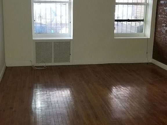 3rd image of 341 W 88th St APT A