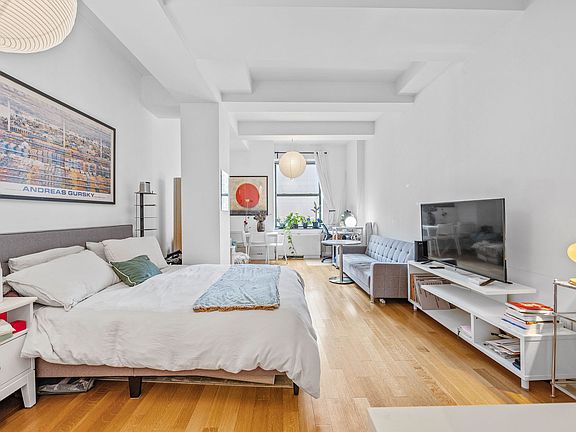 4th image of 99 John St APT 1105