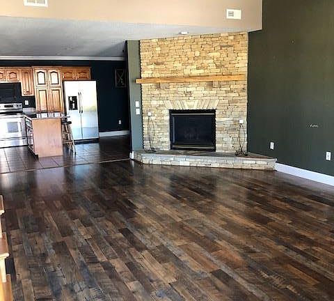 4th image of 5011 Fairgrounds Pl