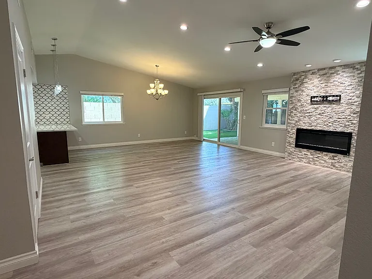 6725 Rexburg Cir — Photo 5