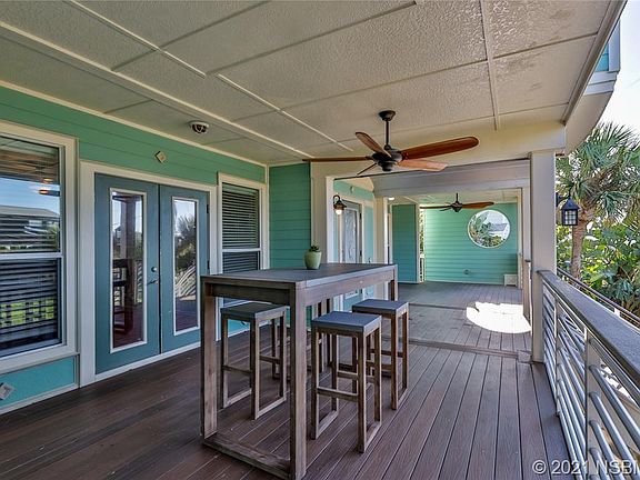 4th image of 846 Dolphin Ave