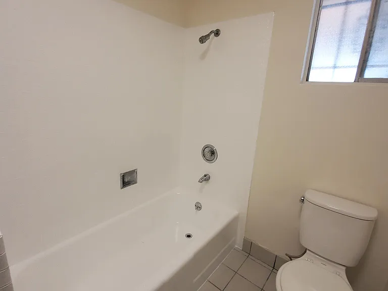 4464 Arendo Dr — Photo 11