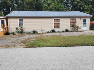 348 Bill Hunter Rd, Celina, TN 38551