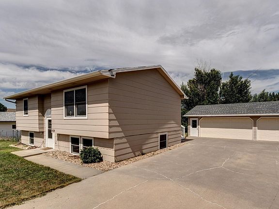 4th image of 4510 Patriot Ln