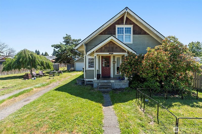 3rd image of 1208 W Pear Street