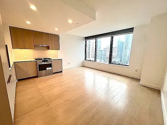 3 Court Sq #2304 — Photo 2