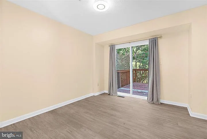 3 bed, 1880 sqft, $2,800 — Photo 4