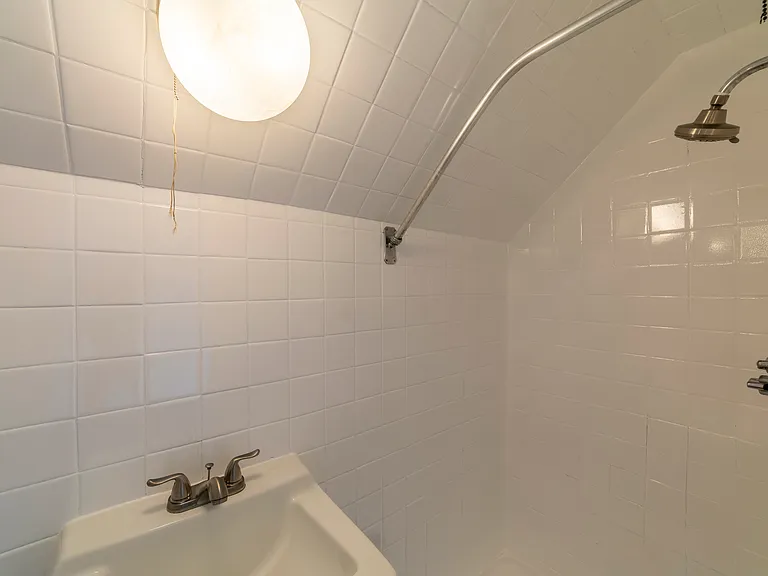 7535 Independence St — Photo 24