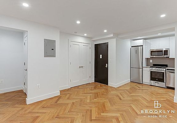 5th image of 11 Crooke Ave #3D
