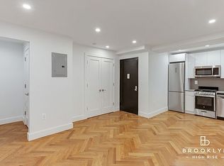 11 Crooke Ave #3R, Brooklyn, NY 11226