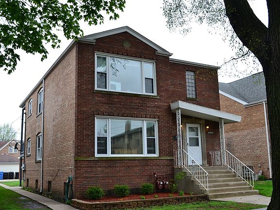 2nd image of 10534 S Artesian Ave