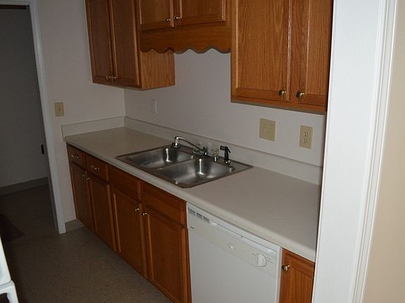 5th image of 2112 Ringgold Ct