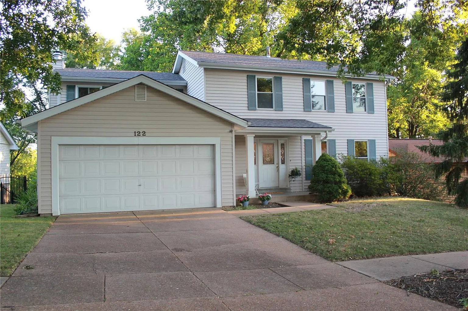 122 Hollyleaf Dr photo 1