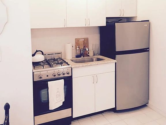 4th image of 48 W 8th St APT 4C
