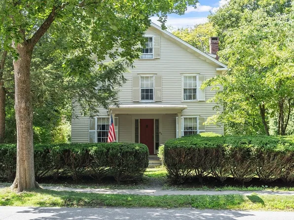 83 Monument St, Concord, MA 01742
