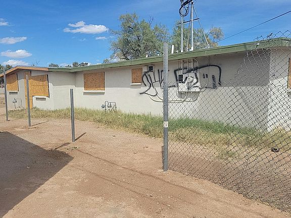 3rd image of 421 E Yavapai Rd