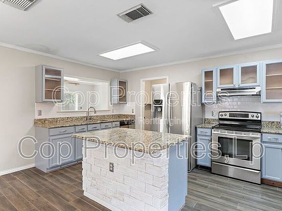 5th image of 6414 Maverick Oak Dr