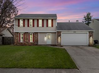 5824 Hinsdale Ln, Fort Wayne, IN 46835