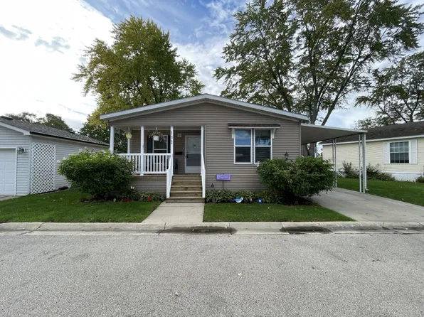 173 Northshore Rd #91, Elgin, IL 60123