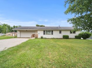 308 W North St, Cooksville, IL 61728