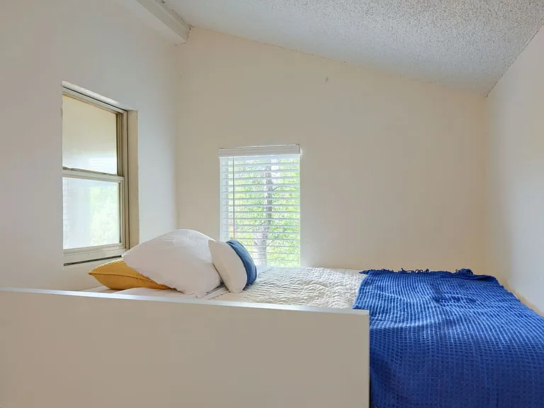 4814 Misty Slope Ln — Photo 7