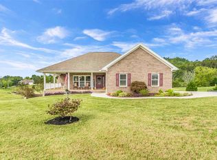 1124 Blazer Point, Dandridge, TN 37725