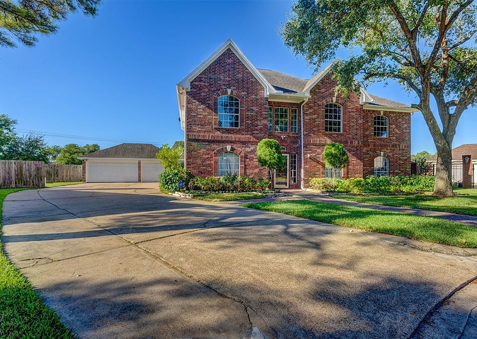 1st image of 9722 Deverell Dr