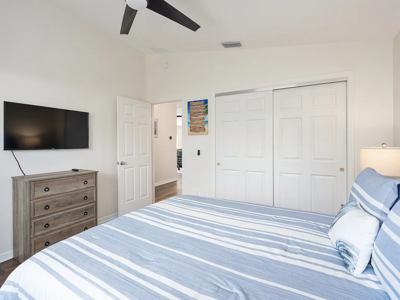 2 bed, 1156 sqft, $3,200 — Photo 4