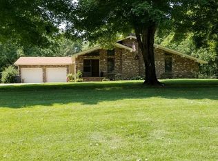 1152 Lakewood Dr, Gallatin, TN 37066