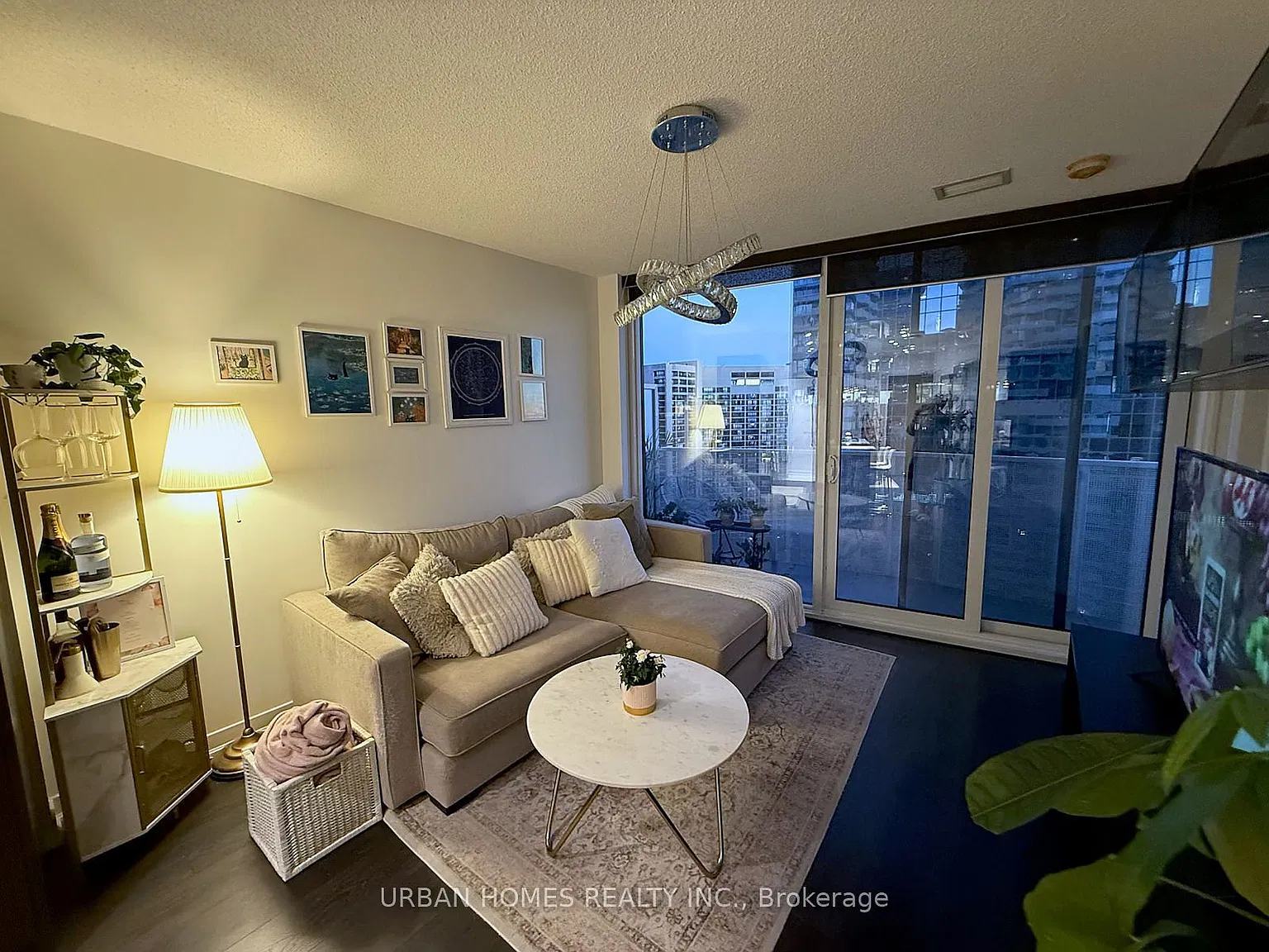 100 Harbour St — Photo 4