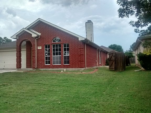 4th image of 4454 Champion Hill Dr