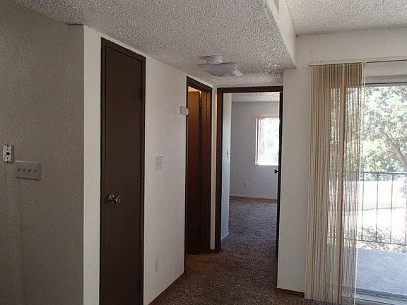 3rd image of 824 Beelard Dr