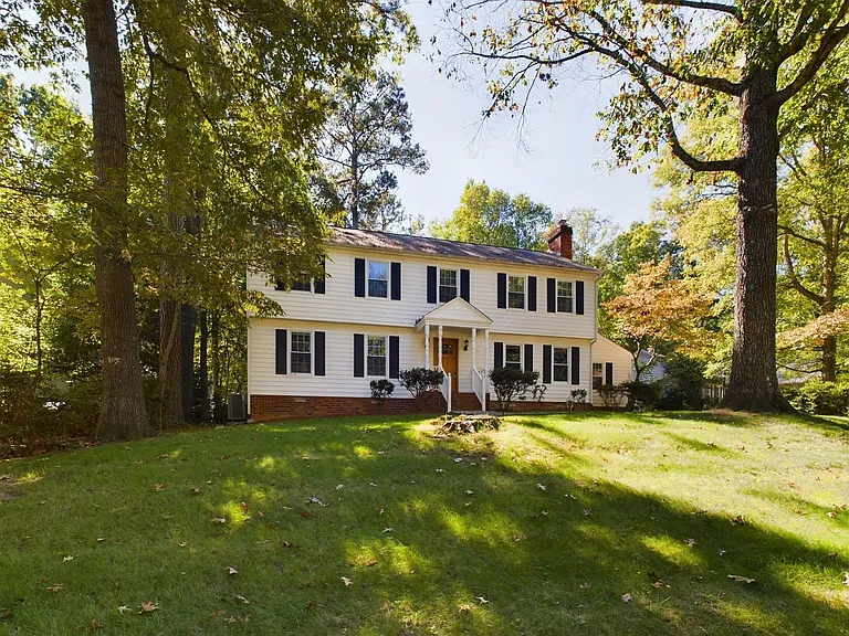 10211 Windbluff Dr — Photo 4